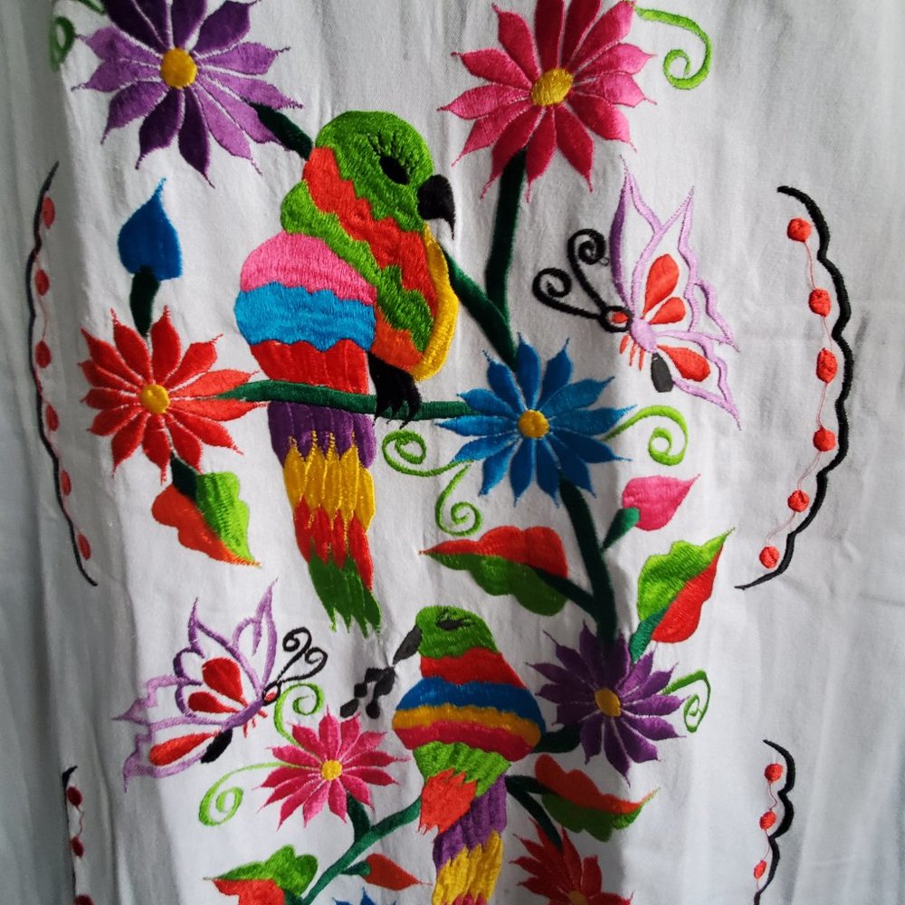 White Mexican Artisanal dress - Picture 2 of 6